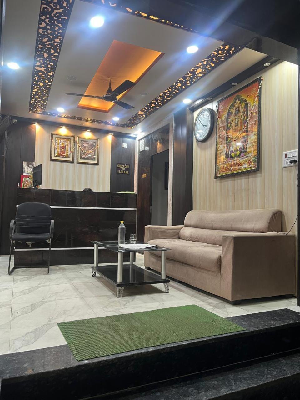Hotel Shiv Mangalam Near Kashi Vishwanath Tample Varanasi Exterior photo